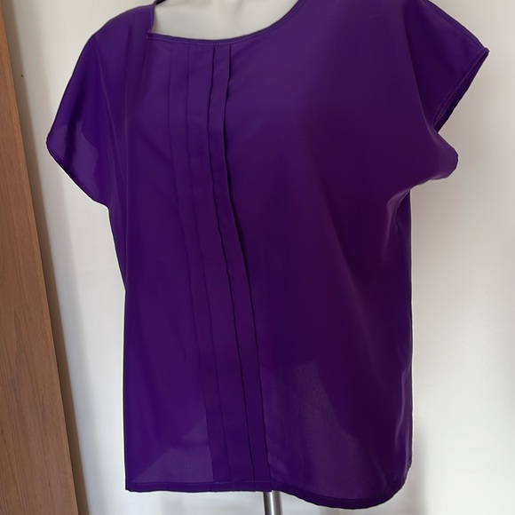 R & J Purple Polyester Blouse Size Large - Picture 2 of 9